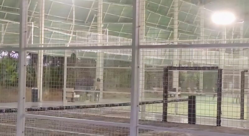 Lapangan Padel di Kawasan Perumahan Royal Bay, Batam