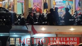 Tim Badan Reserse Kriminal (Bareskrim) Mabes Polri melakukan penggerebekan terhadap Nagoya Game Zone yang berada di depan Hotel Utama Nagoya, Sabtu malam (15/8/2026)