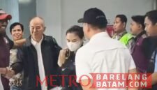 Dalam foto dan video yang beredar melalui akun Instagram resmi Bareskrim Polri, Yuwanky terlihat tidak diborgol ketika dibawa menuju Mabes Bareskrim